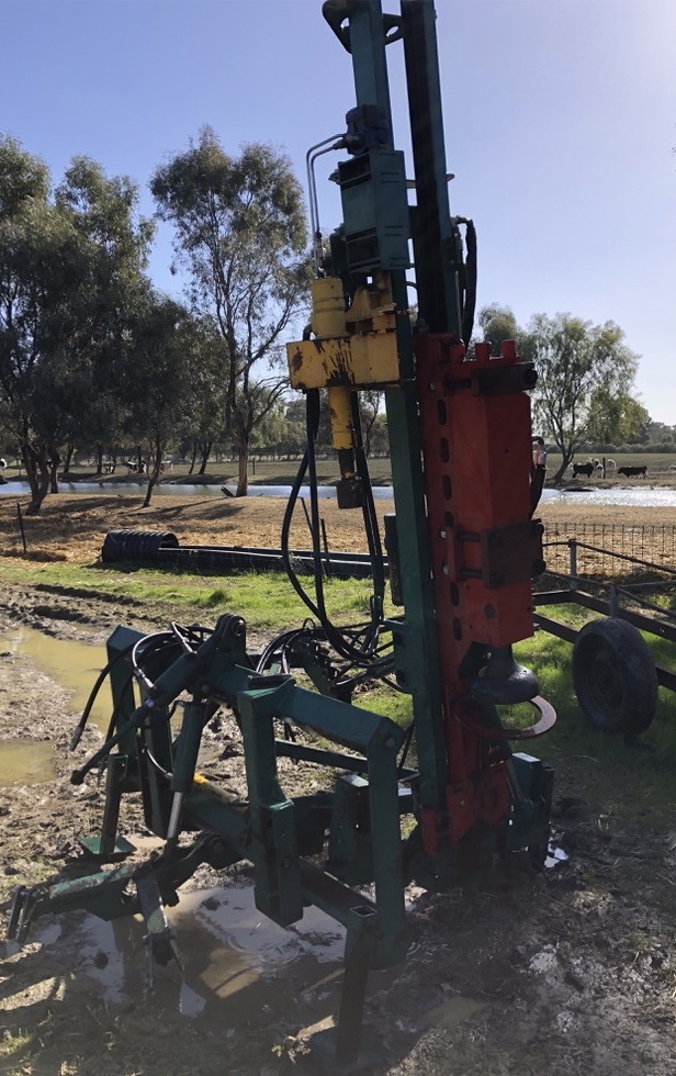 Pneumatic MUNRO AUTODRIVER POST DRIVER For Sale Machinery